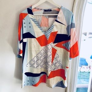 Silky abstract art v-neck tee